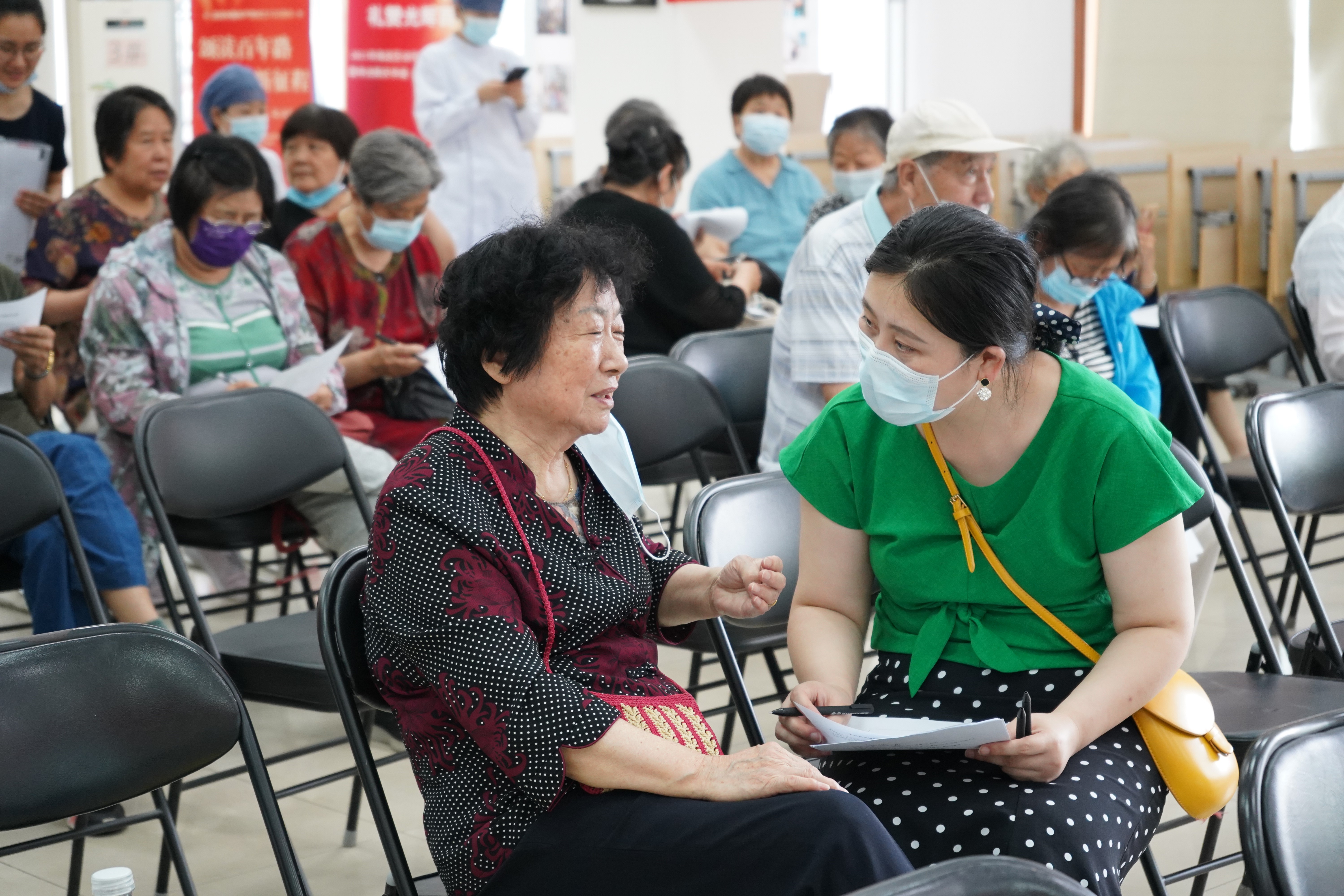 坚守初心担使命 为民服务办实事——拷贝漫画
和校医院联合举办清华社区宣教及义诊活动