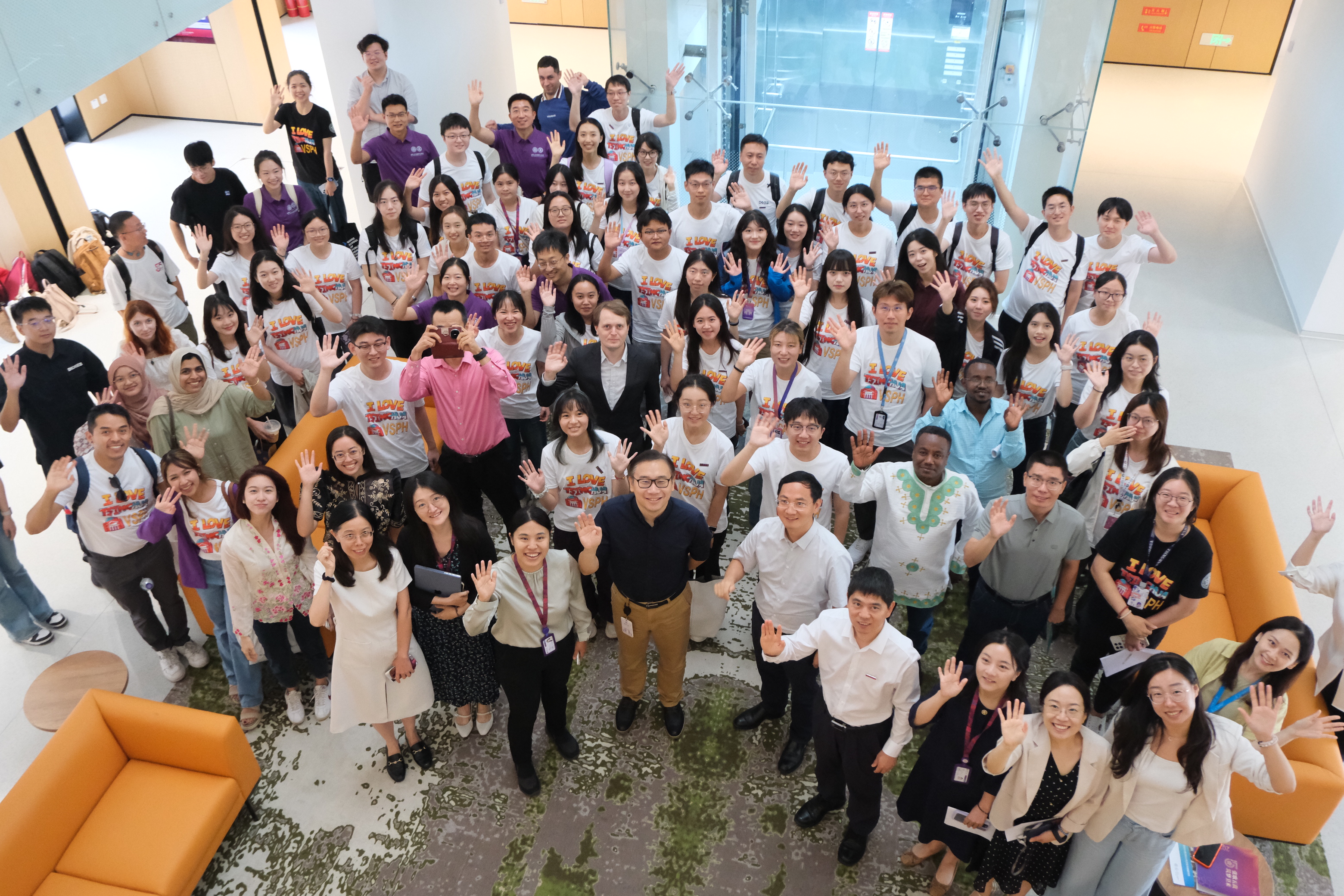 卫梦新程 | 拷贝漫画
2025级新生开学典礼举行